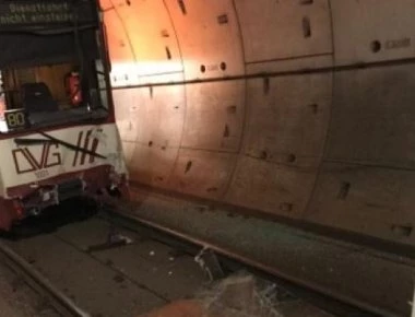 ΕΚΤΑΚΤΟ: Σύγκρουση τρένων στη Γερμανία με 20 τραυματίες (upd)